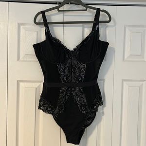 Sexy beautiful high quality bodysuit 38D Pour Moi
